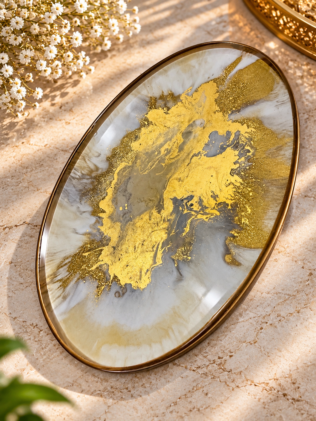 Ivory Marble & Gold Round Resin Tray